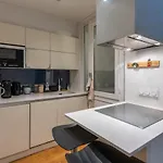 Appartement Avec Terasse - Paris 17Eme